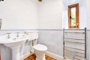 Shower room - click for photo gallery